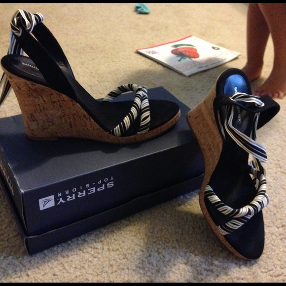 Banana Republic Wedges - Picture 2 of 2