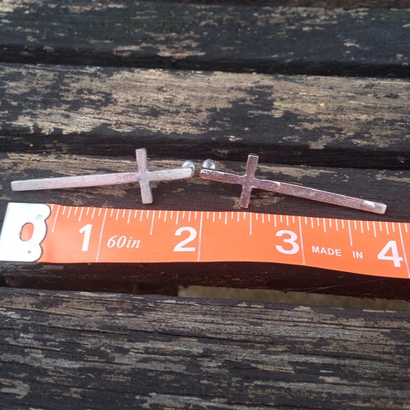 Cross Earrings❌SOLD❌ - Picture 2 of 4