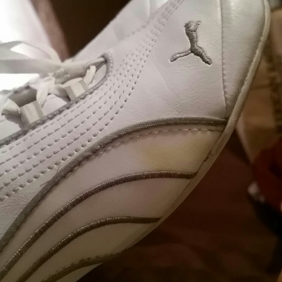 Pumas shoes - Picture 2 of 3