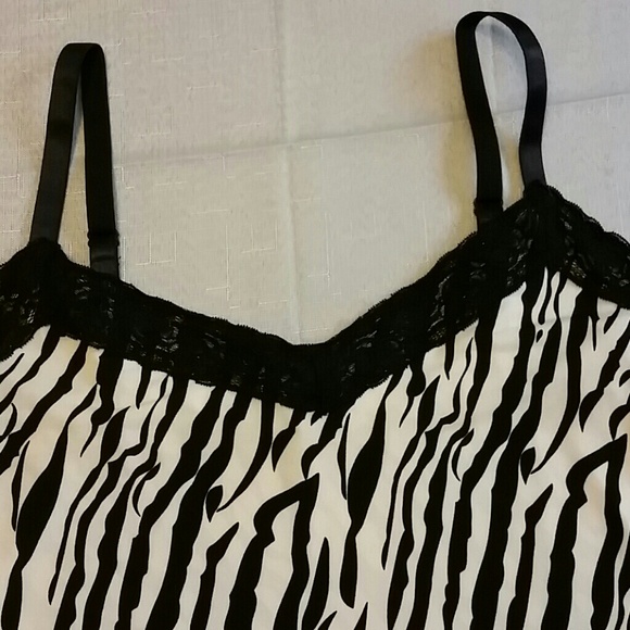 Zebra Print Tank with Lace - Picture 2 of 4