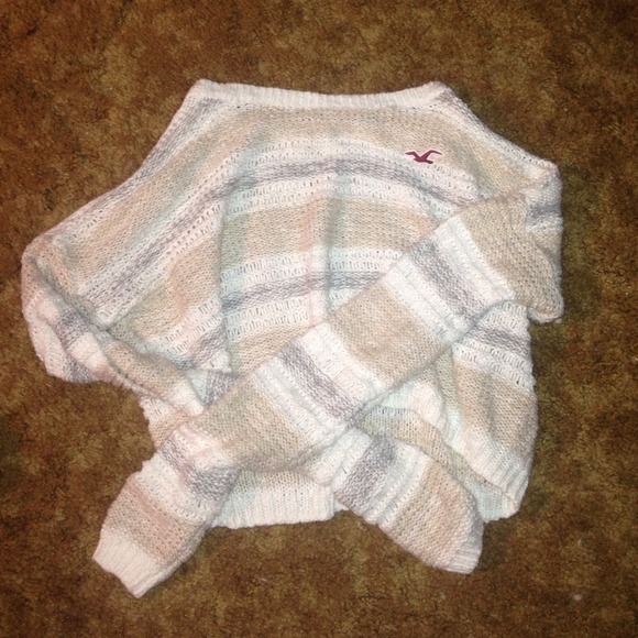 Hollister cropped sweater
