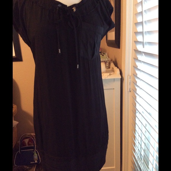 Super cute little black dress