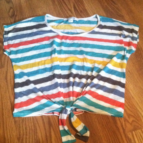Awesome front-tie shirt from Forever21