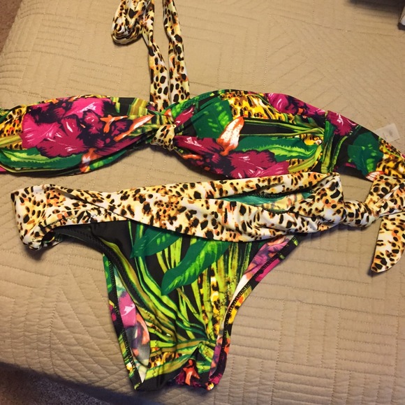 NEW! Swim suit! - Picture 2 of 4