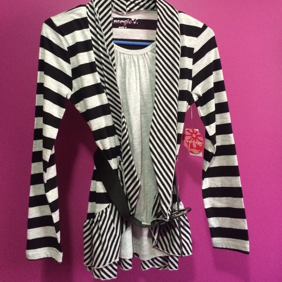 Girls large Energie top. NWT