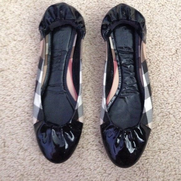 Authentic burberry flats