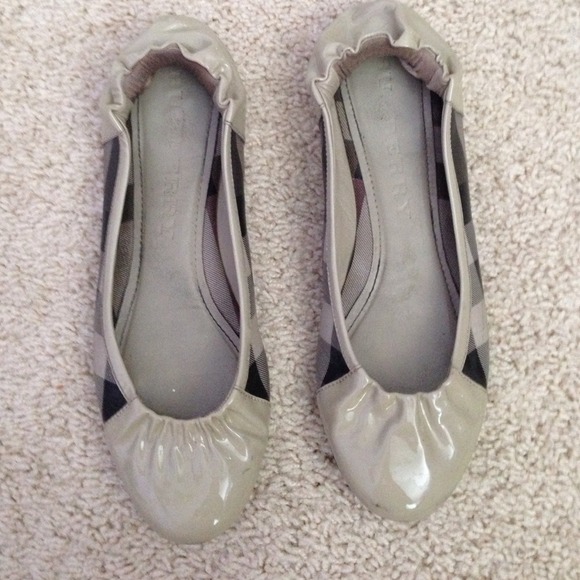 Authentic burberry flats