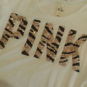 SOLDVictoria secret tee