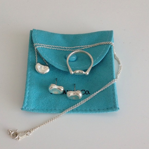 Tiffany & Co. Jewelry - AUTHENTIC Tiffany BEAN Elsa Peretti collection