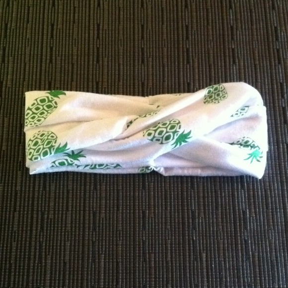 *Firm on price* Pineapple Headband ON HOLD