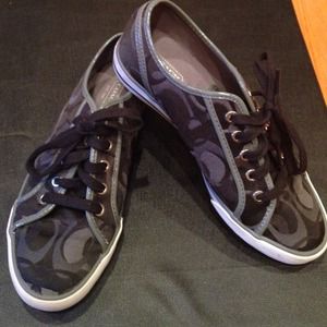 COACH!! Sneakers size 7