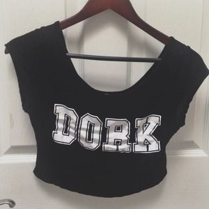 Dork crop top
