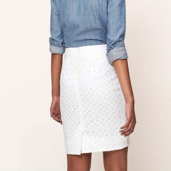 🎉HP 11/13/14🎉LOFT - petite curvy eyelet skirt - Picture 2 of 4
