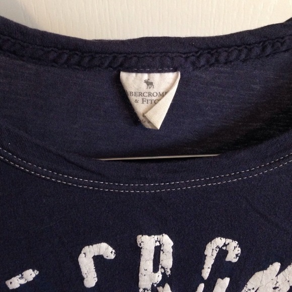 ️⛔️BUNDLED⛔️ A&F Long sleeve Tshirt - Picture 4 of 4