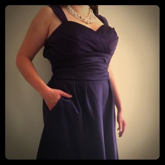 Tea-length Formal Dress w/pockets - Plum
