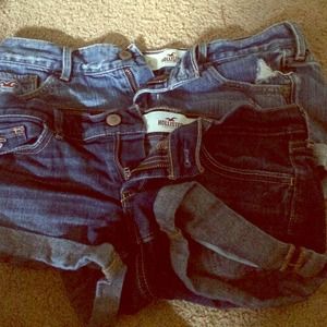 Hollister shorts bundle!!