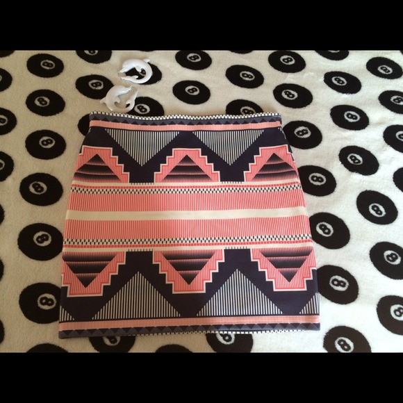 Aztec mini w dolphin earrings