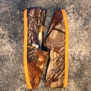 Camo Aloha Island slip ons