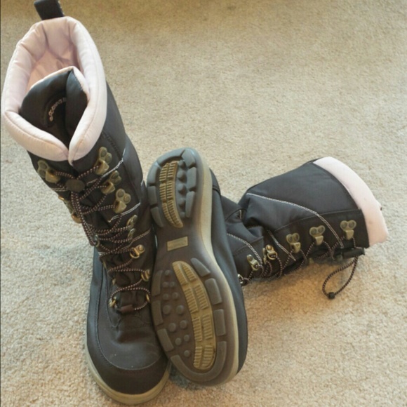 St John's bay womens boots