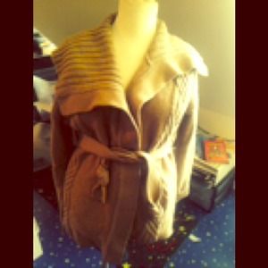 Sweater with belt tie. Taupe