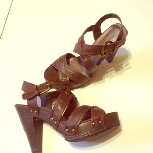 Madden Girl by Steve Madden Brown Heels Size 7.5