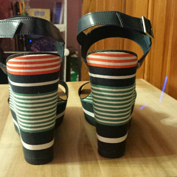 Shoes - Picture 3 of 3