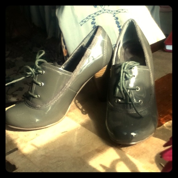 Faux Patent Leather Oxford Heels