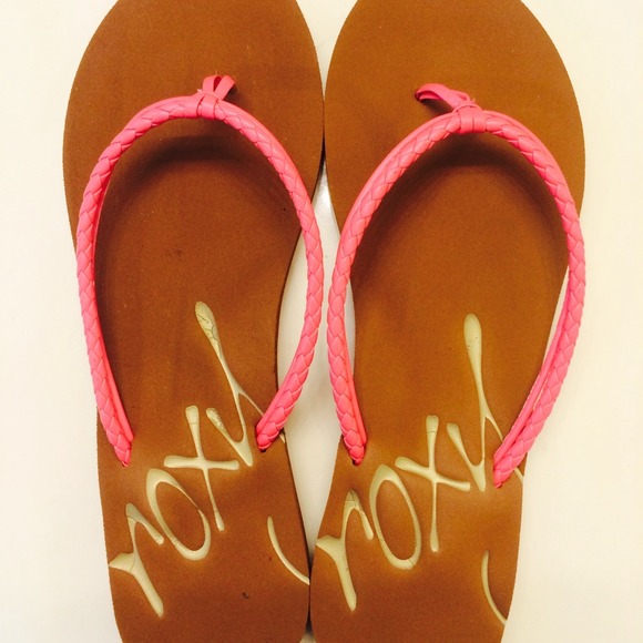 Roxy flip flops