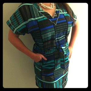 Banana Republic Dress - Style #539399 - Size 8