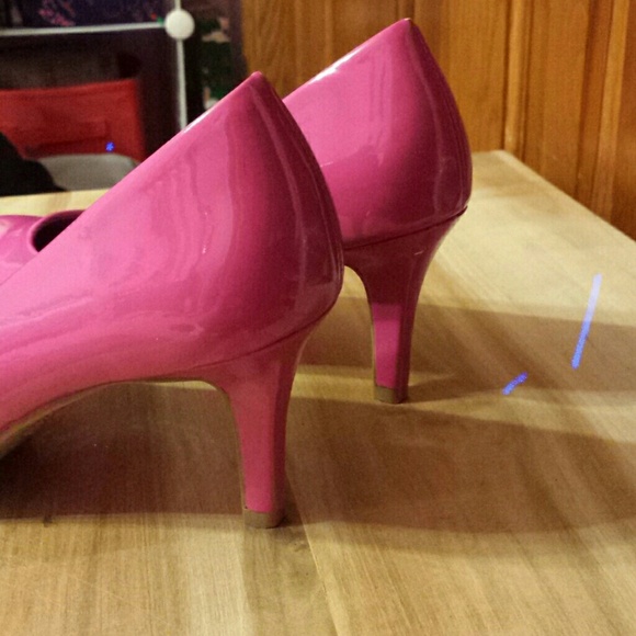 Shoes - Picture 3 of 3