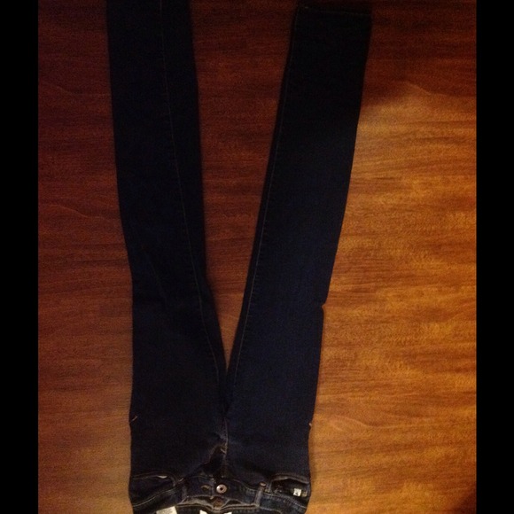 Sold in bundle - Picture 4 of 4