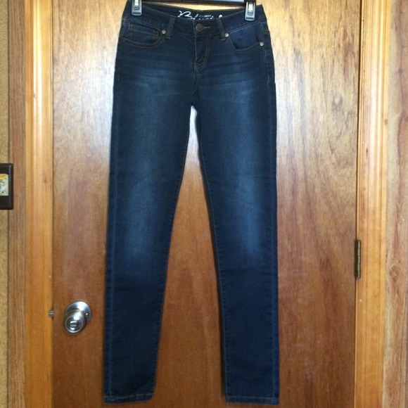 Skinny jeans