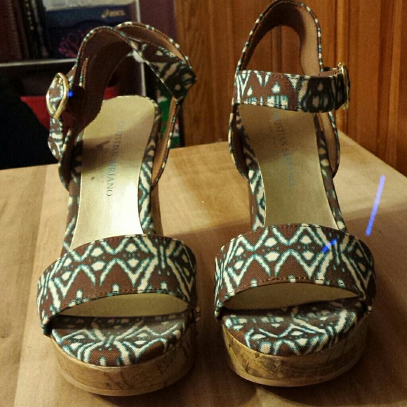 Shoes - Picture 2 of 3