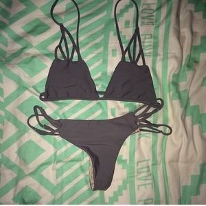 stone mauis and santorini