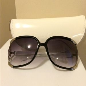 Jessica Simpson Sunglasses