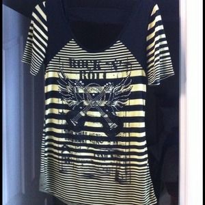 New, without tags -- Buckle day trip striped tee