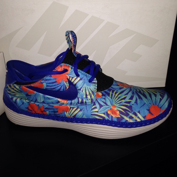 Nike Solarsoft moccasins floral