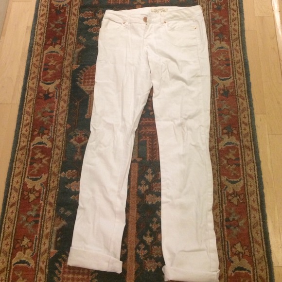 Classic white pant. - Picture 1 of 2