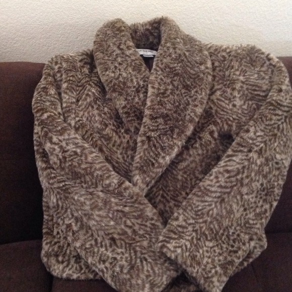 Chico fur coat open to( trade or offer)