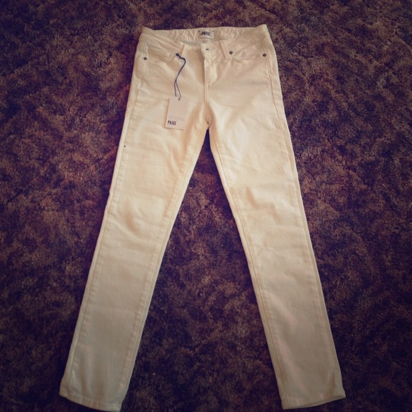 New Paige skyline ankle peg white jeans