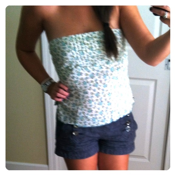 Strapless top