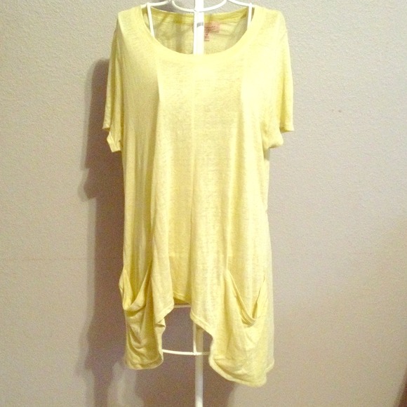 🚫SOLD🚫Philosophy yellow burn out top.