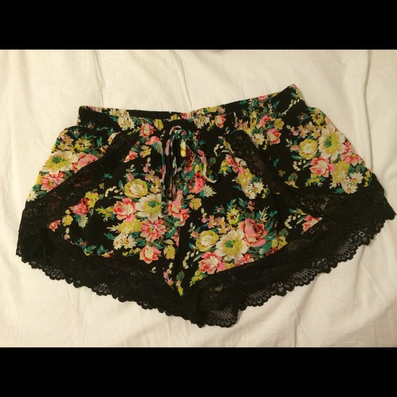 Wetseal shorts