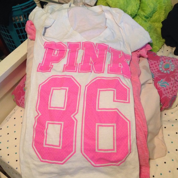 Pink tshirt