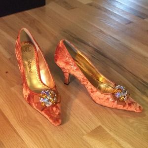 J. Renee orange velvet heels