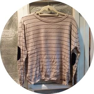 BRANDY MELVILLE STRIPED SWEATER