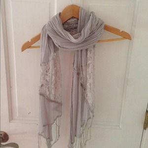 Gray Lace and Knit Scarf