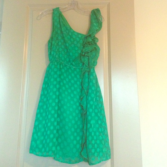 REDUCED! Flirty print dress