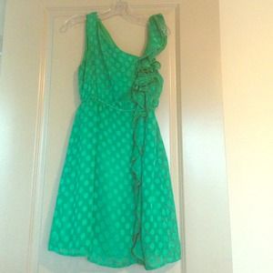 REDUCED! Flirty print dress