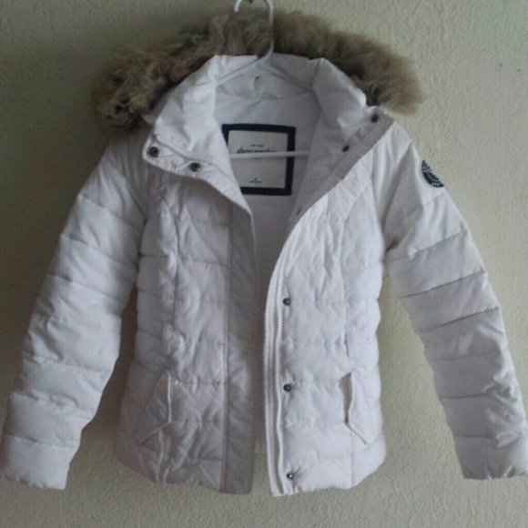 Abercrombie & Fitch Jackets & Blazers - *ON HOLD*❄⛄ White Puffer Parka Coat Jacket